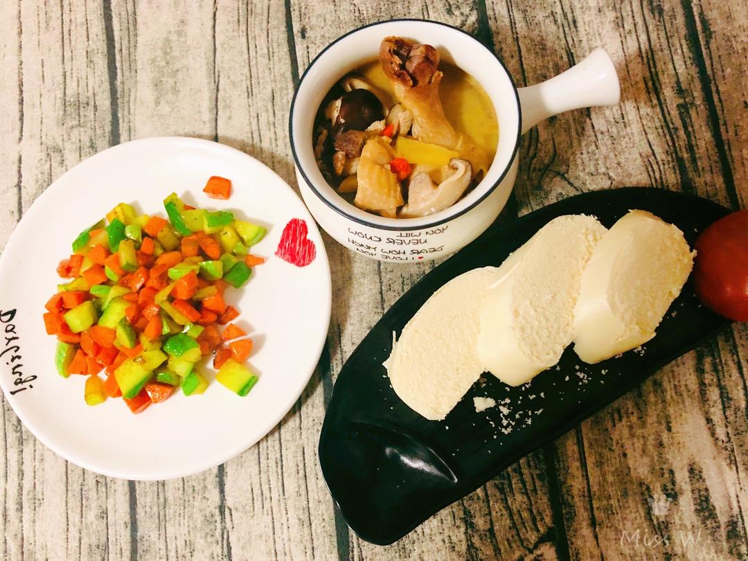 香菇炖鸡汤