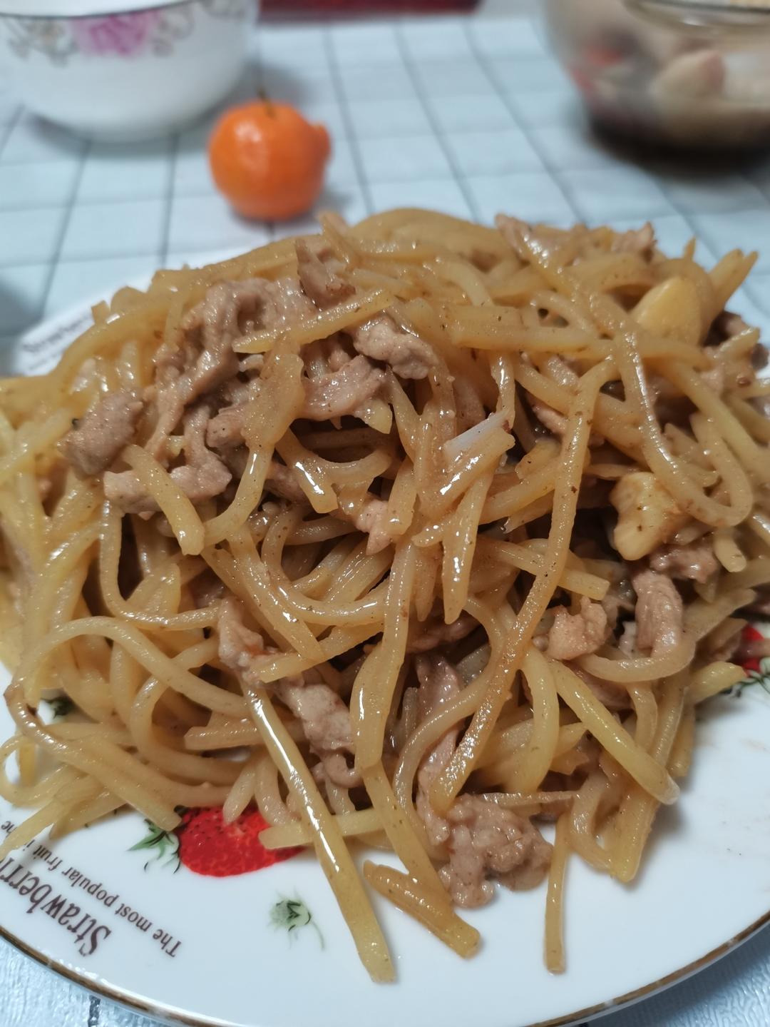 青椒土豆炒肉丝