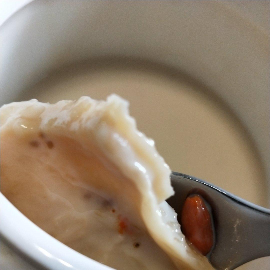 药膳食疗－鹿筋炖花胶。