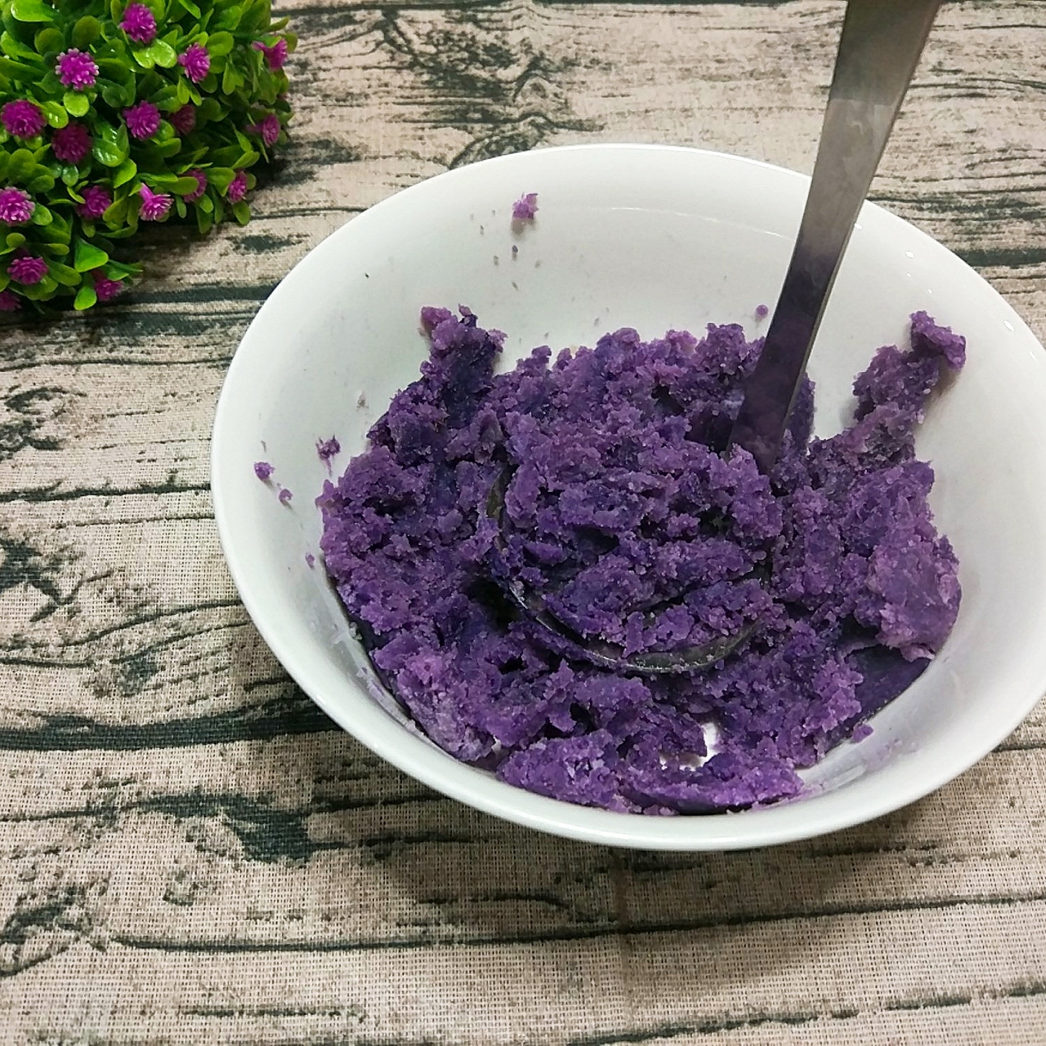 紫气东来——紫土豆沙拉的做法 步骤3