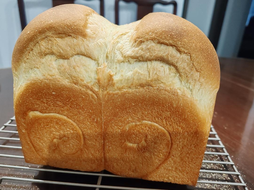 吴克己大师的手撕炼乳吐司