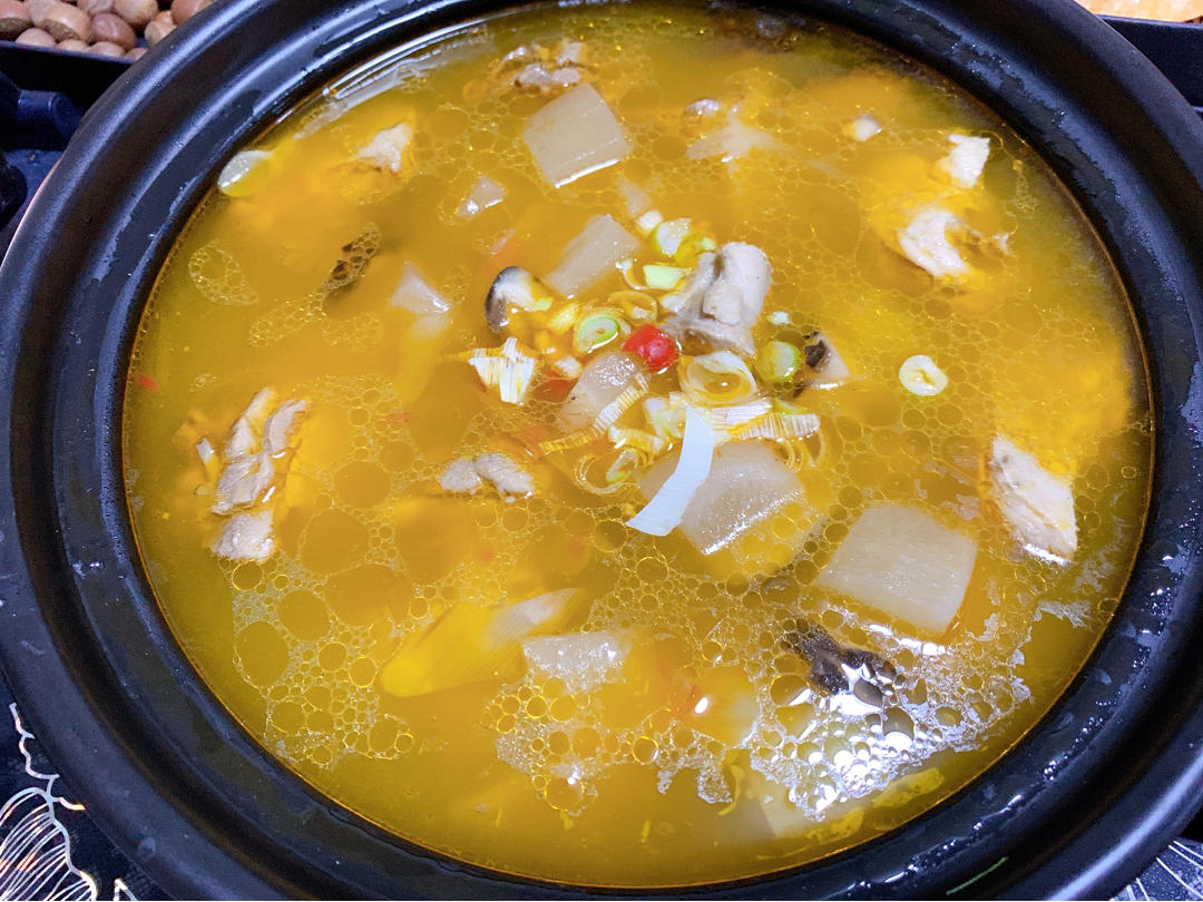 amorc天才做的酸萝卜老鸭汤
