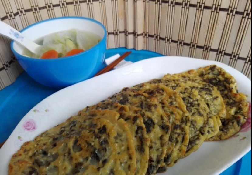 这么好的营养不要浪费了丨 米糠海苔饼&蚕豆酸菜汤 · 圆满素食