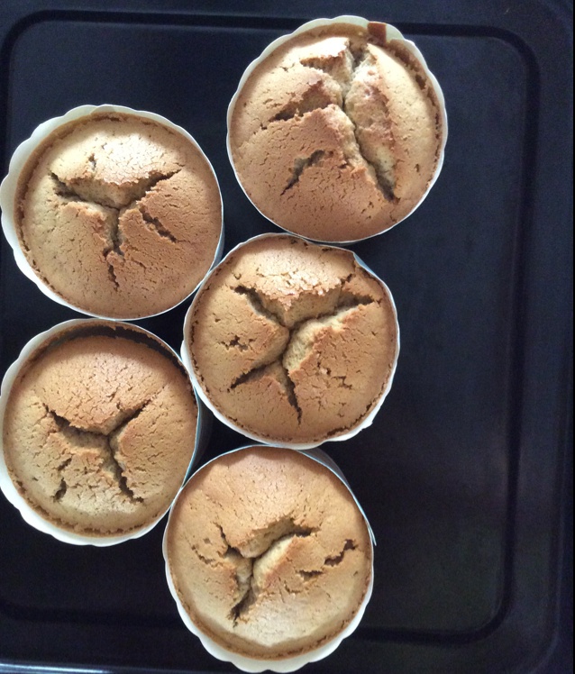 蛋香十足の海绵杯子蛋糕，伴手礼好选择。