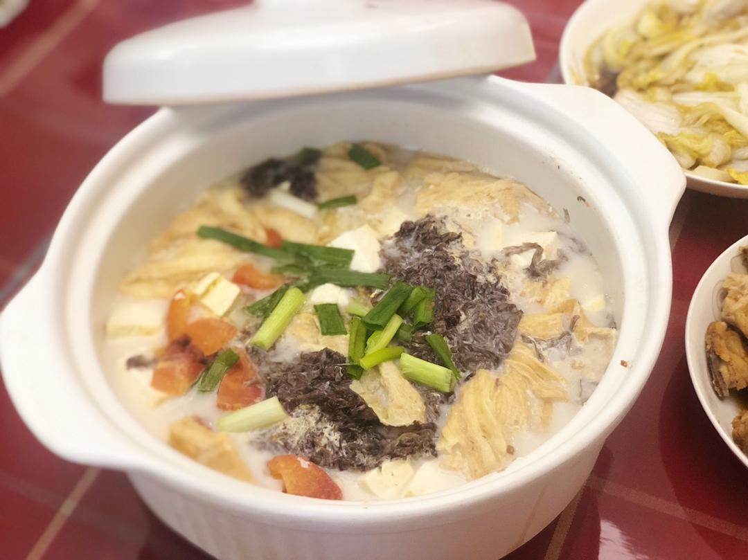 番茄豆腐牛奶杂锦汤