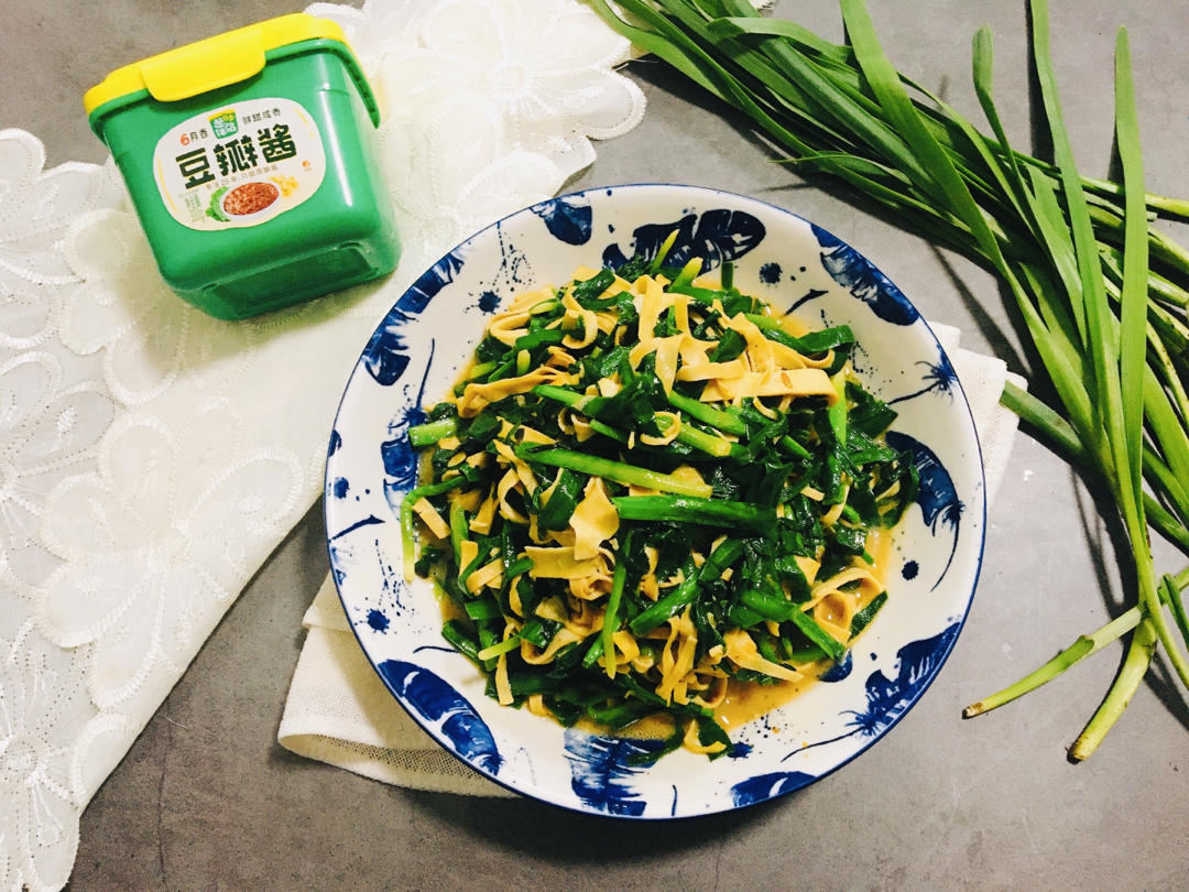 炒～酱香韭菜豆皮