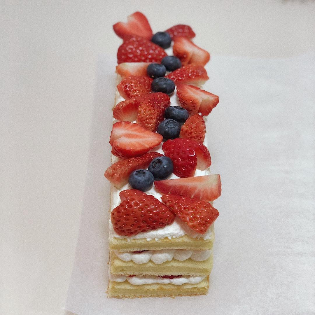 草莓城堡蛋糕