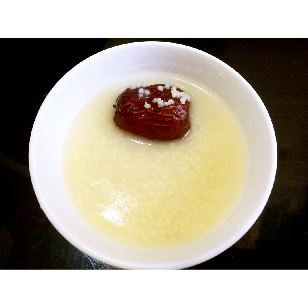 稀饭麻麻做的红枣桂圆小米粥