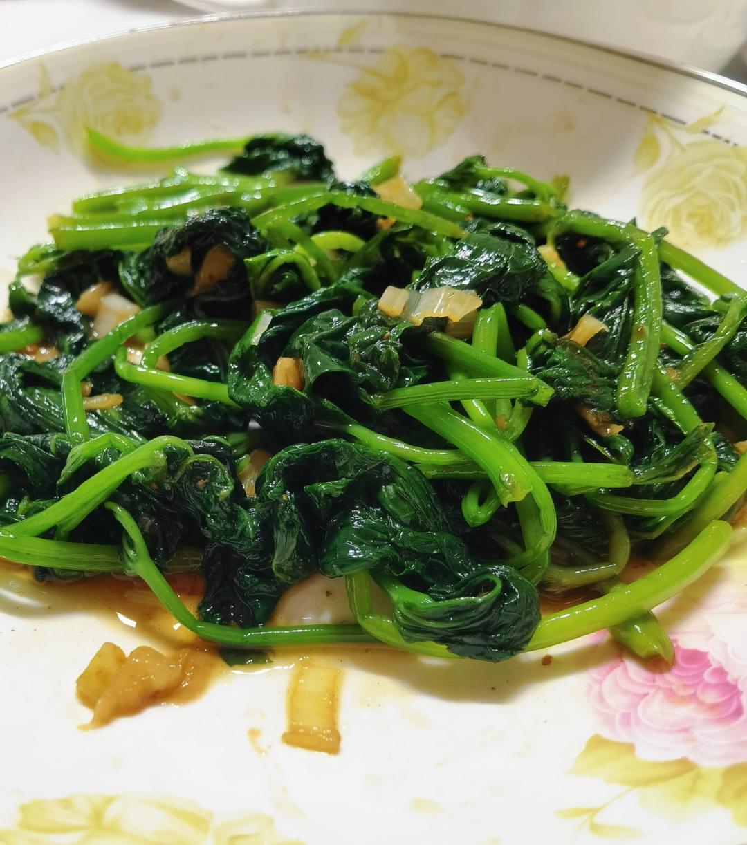 💥蒜蓉炒红薯叶