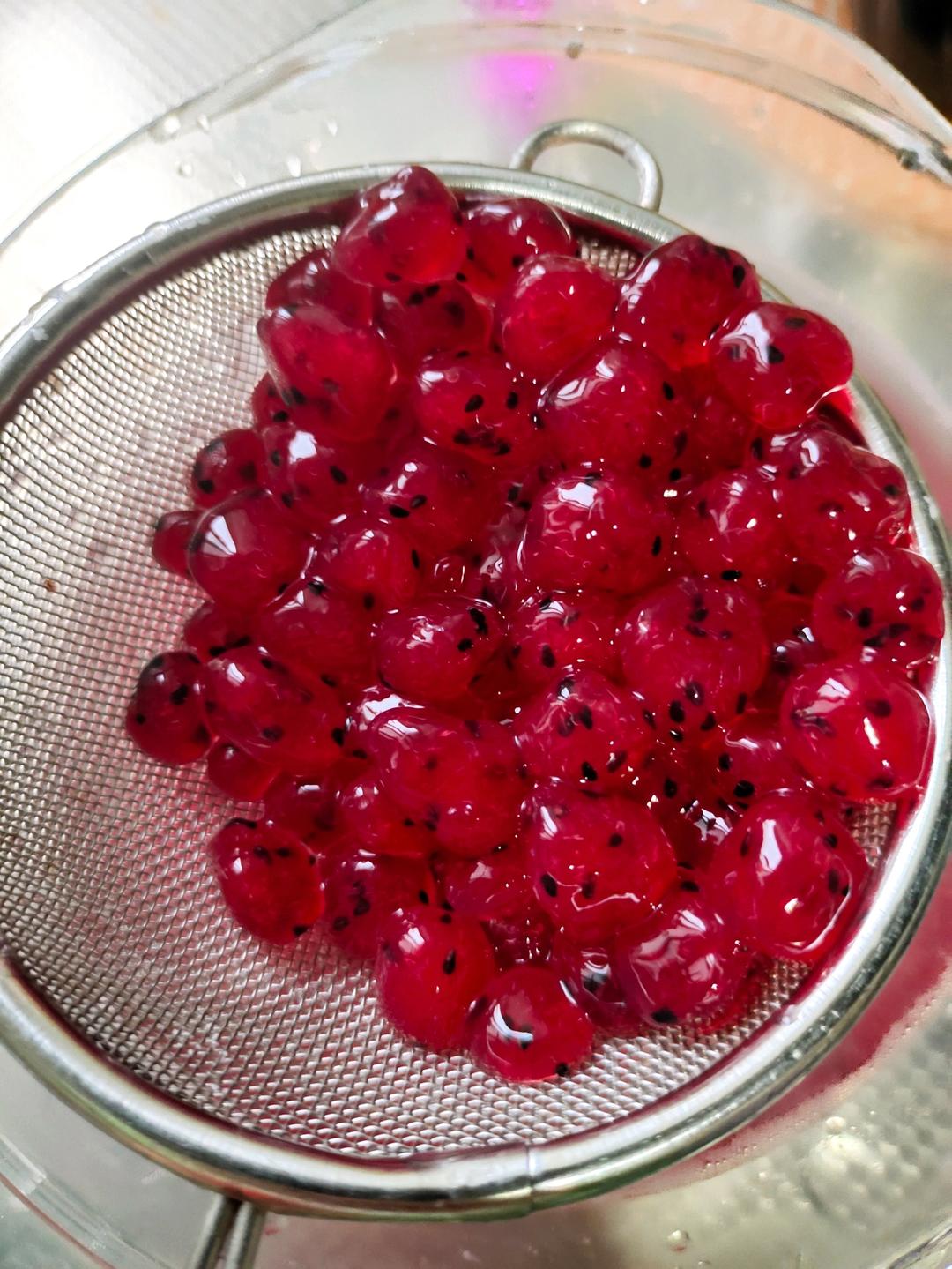 颜值爆表的火龙果啵啵球❗️夏季超爱的甜品