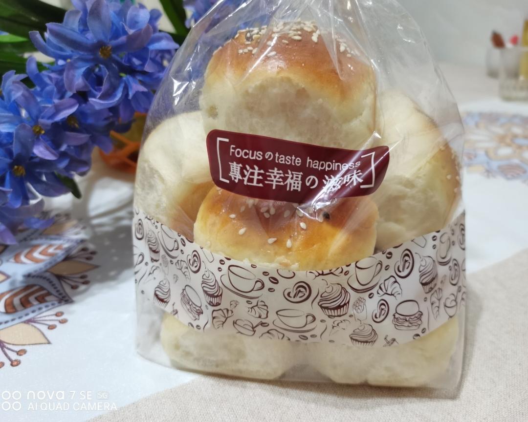 葡萄干餐包的做法