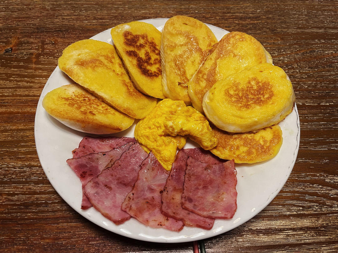 煎馒头片很好吃,怕吸油多不健康？教你一招省油又好吃！