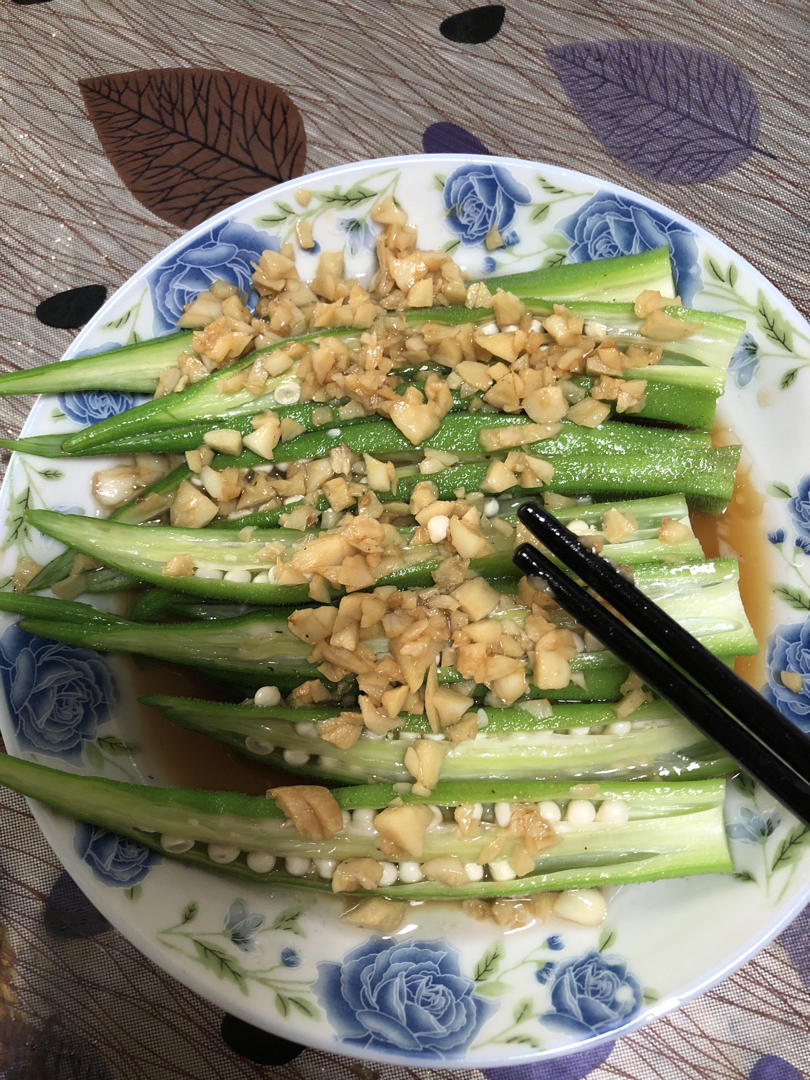 营养美味的凉拌秋葵