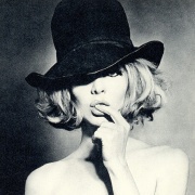 喵酱Yi就是野猫