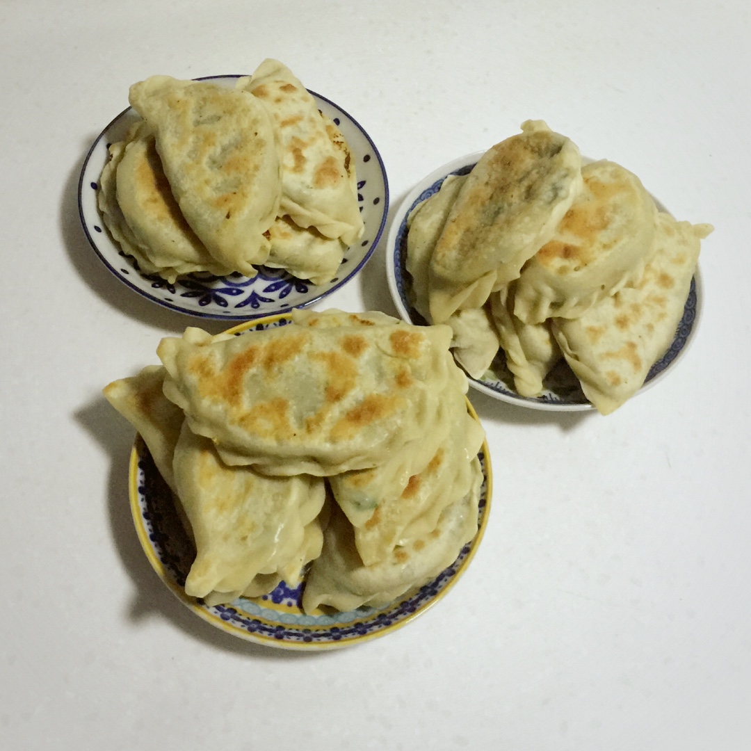 茴香鸡蛋馅饼