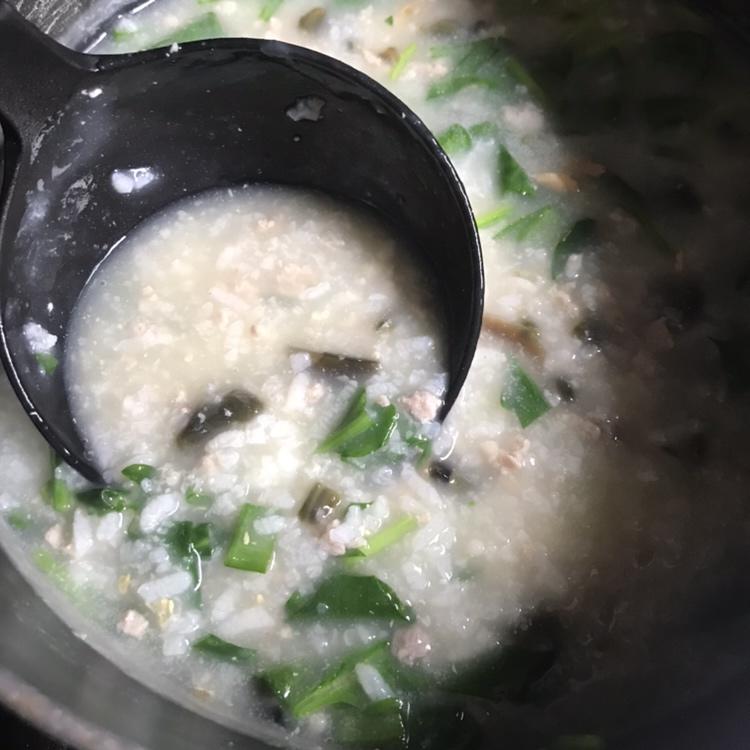 十五分钟快手之香滑皮蛋瘦肉粥(附五分钟电饭煲电压力锅更快捷方法)