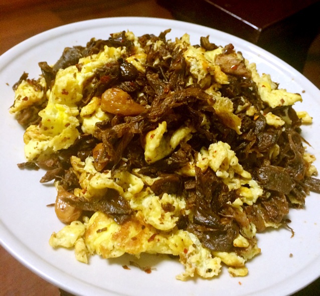 echo有只小猩猩做的咸菜炒蛋