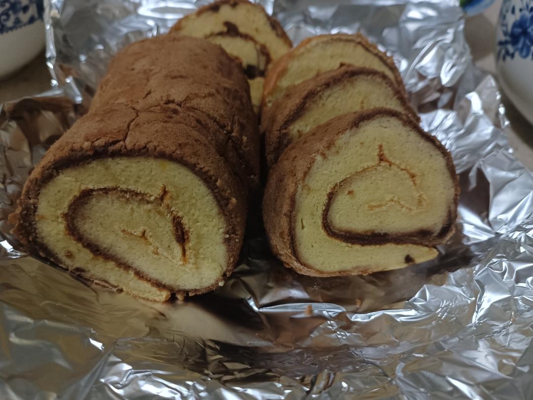 可可旋风蛋糕卷