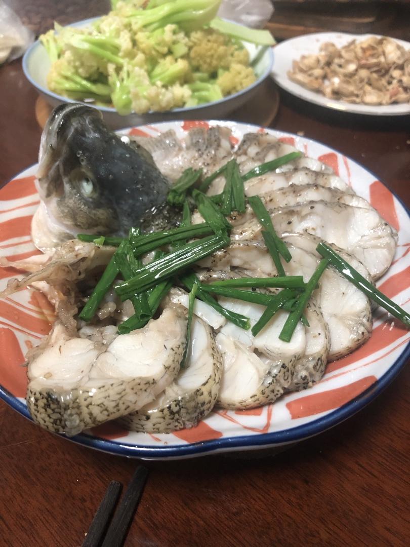 清蒸鲈鱼