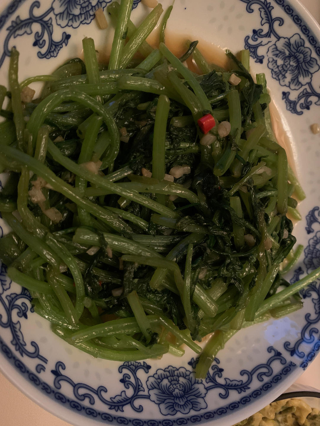 吃不够的 爆炒茼蒿菜！