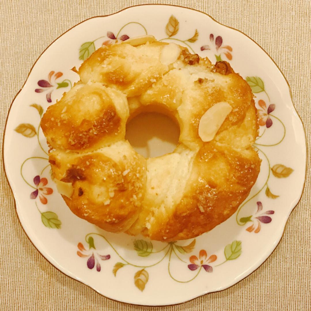 日式香浓炼乳面包