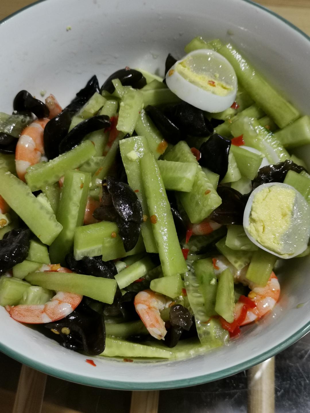 青瓜木耳虾仁凉拌