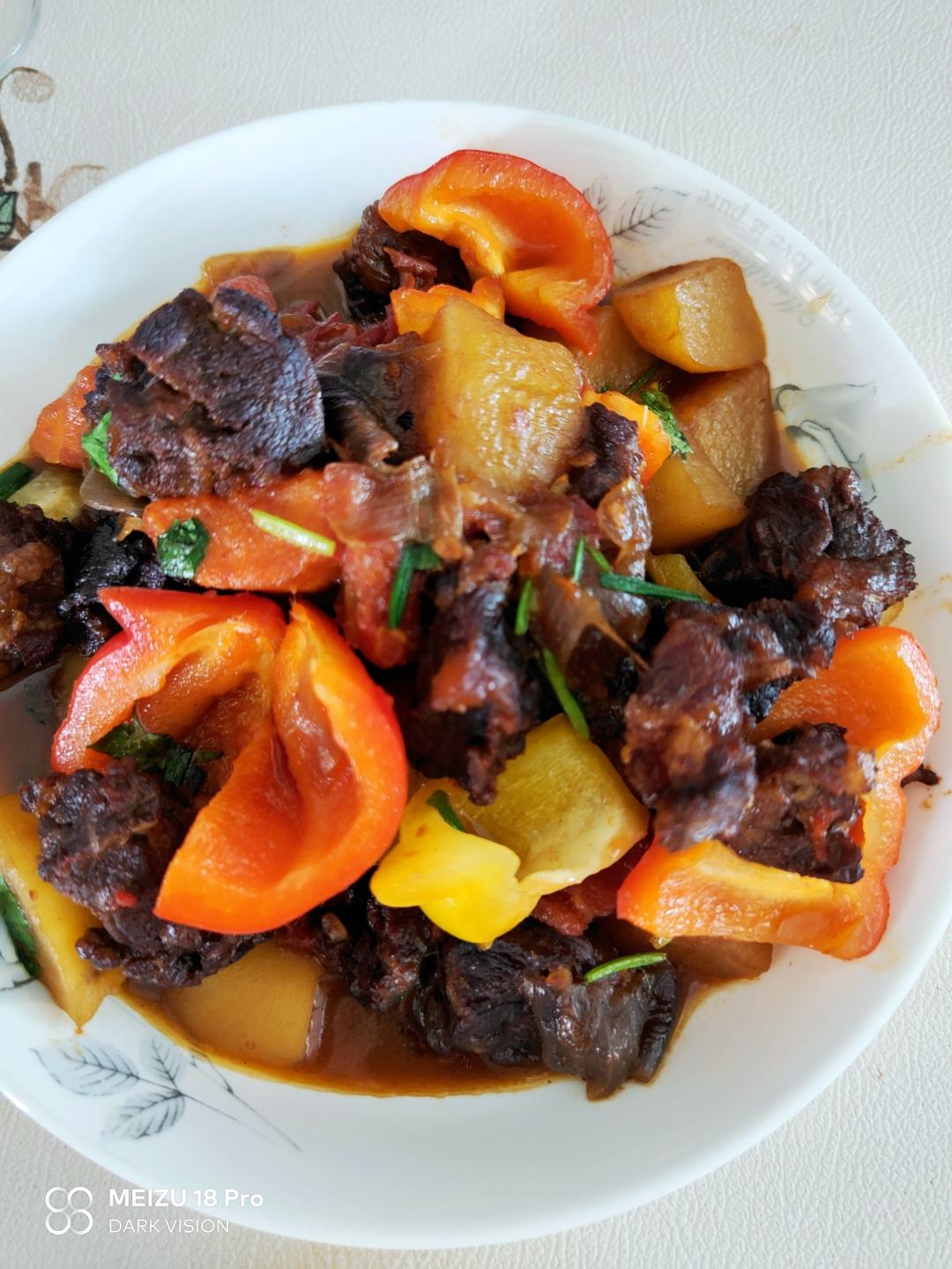 土豆炖牛肉