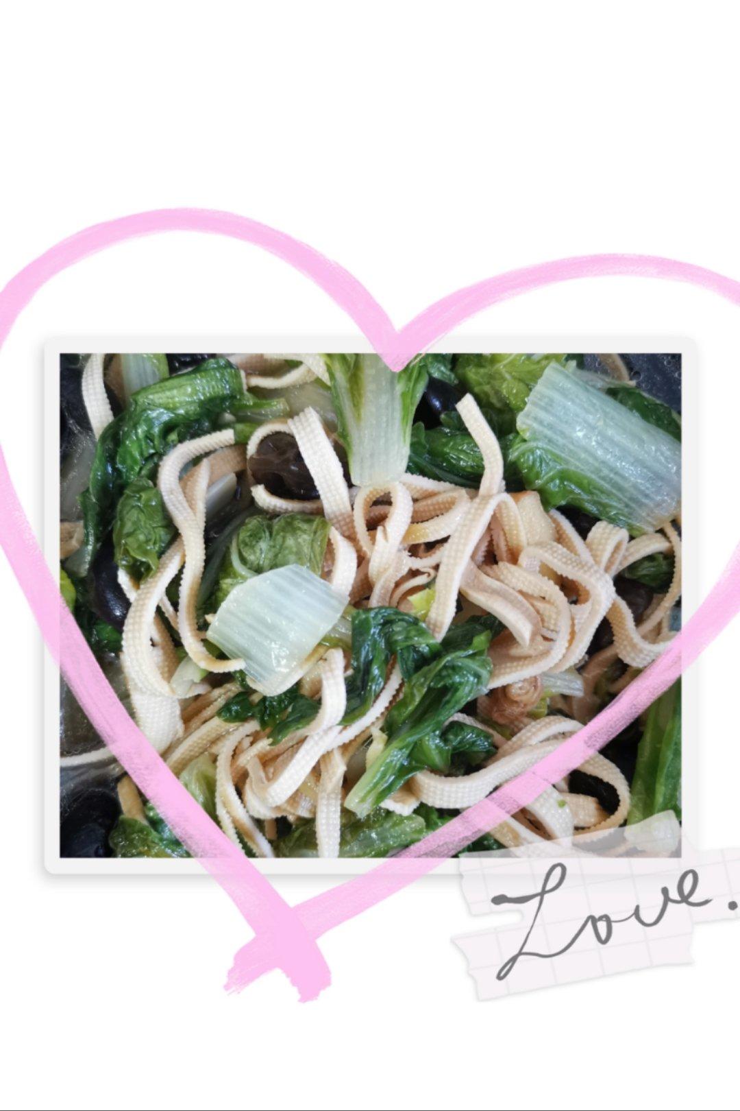 干豆腐炒黑白菜（勾氏私房菜）