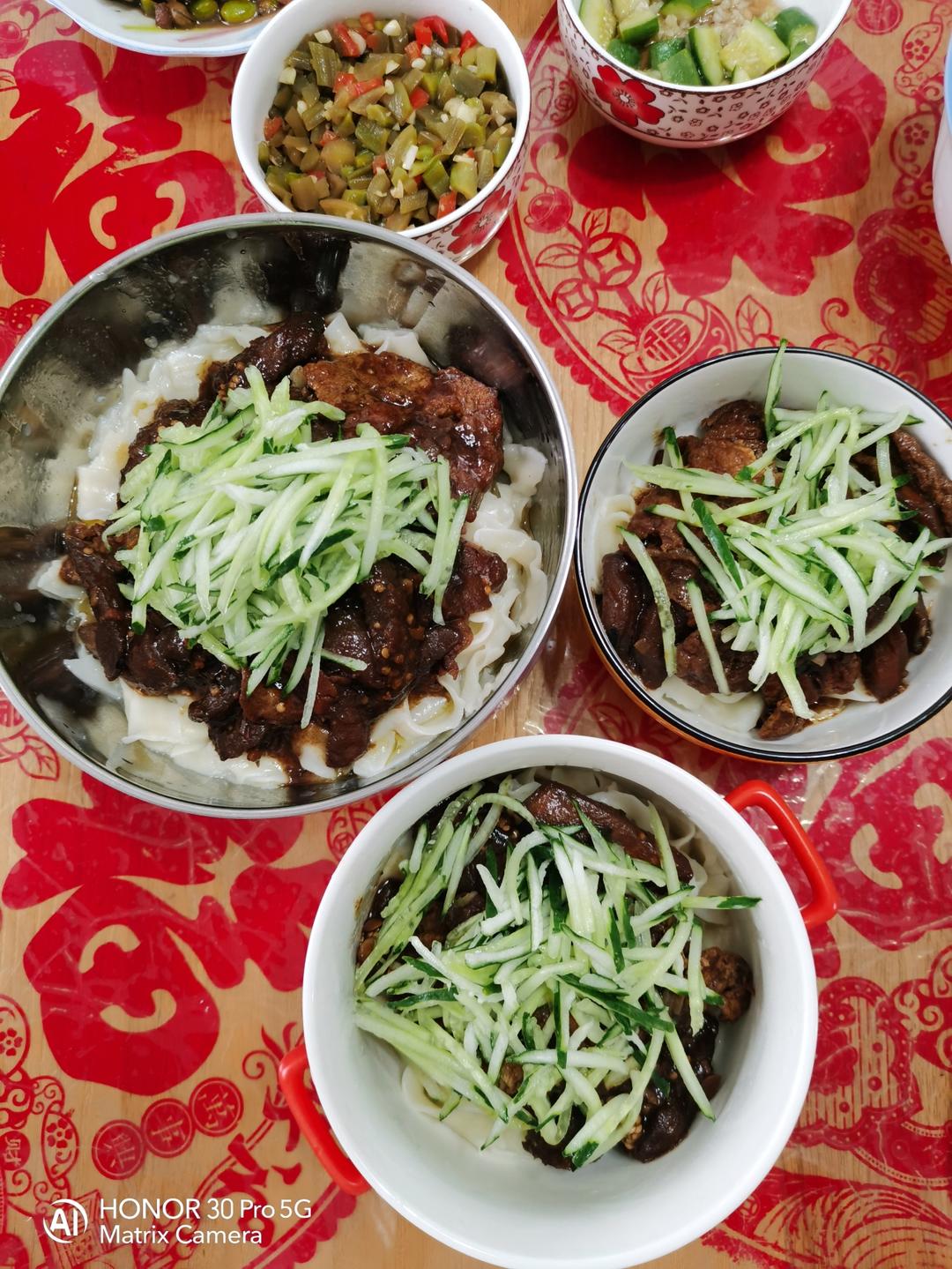 老北京炸酱面（家庭版制作🏡经典老味道🤓🤓）