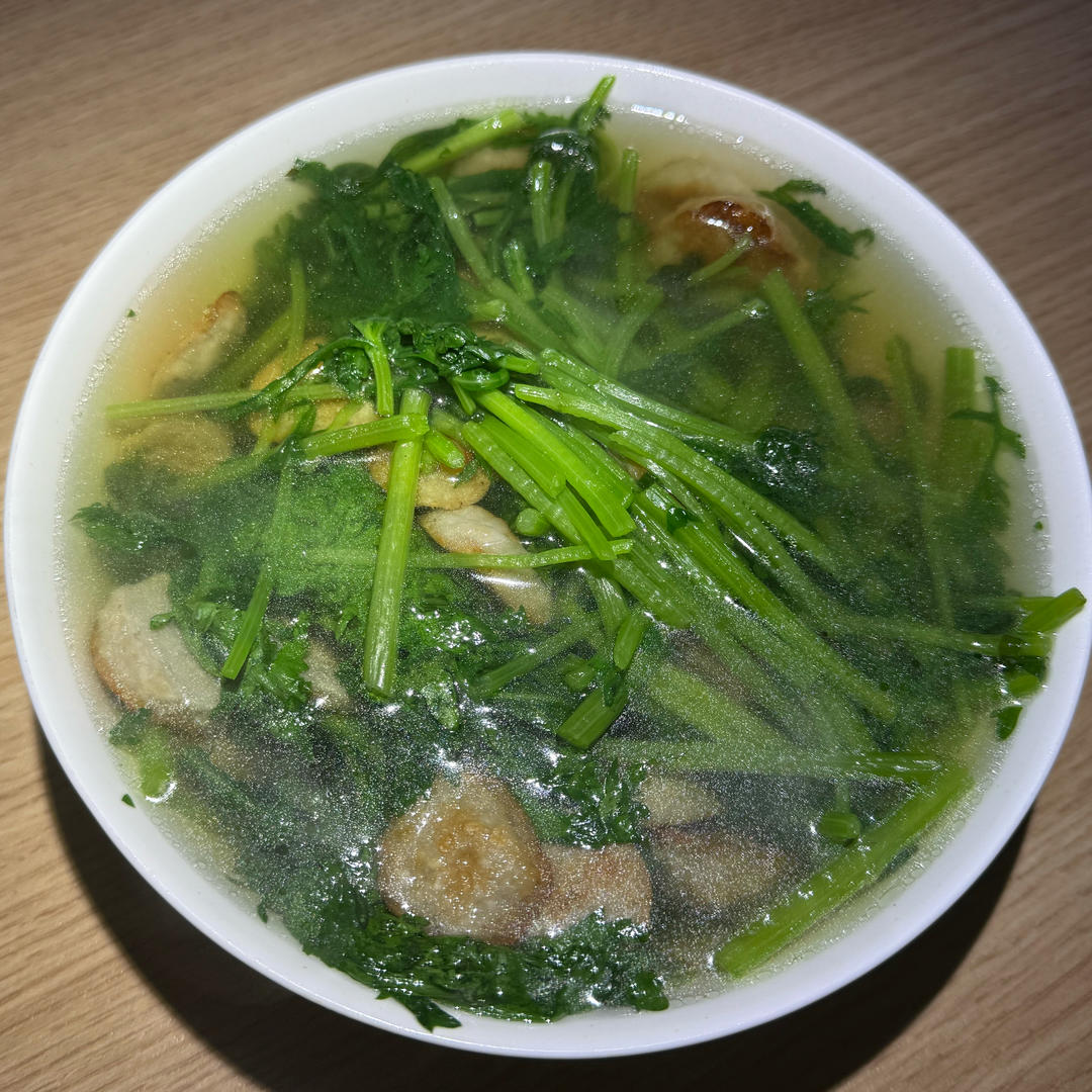 茼蒿的最佳搭配是牛