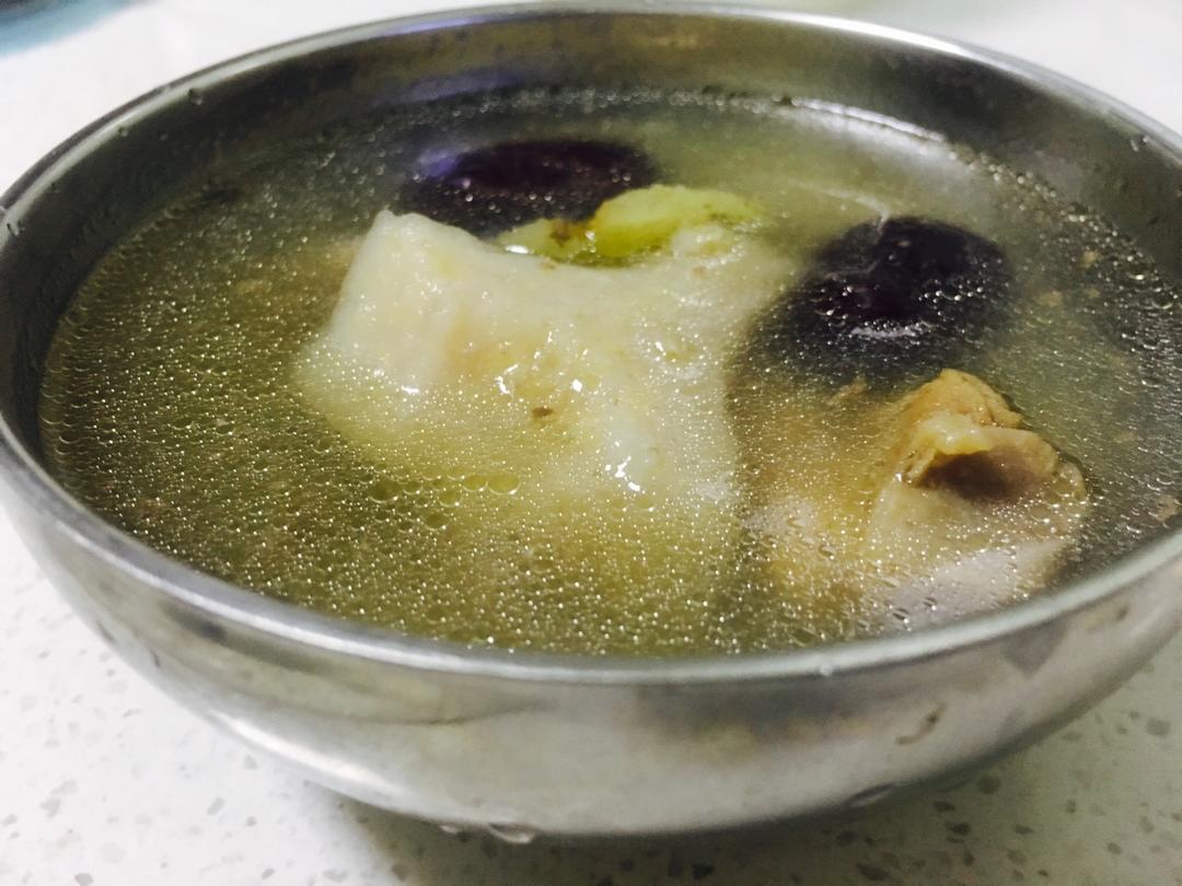 榴莲炖鸡营养汤