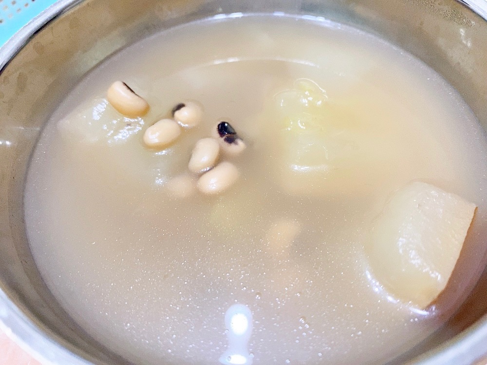 老黄瓜陈皮眉豆消暑解渴汤的做法
