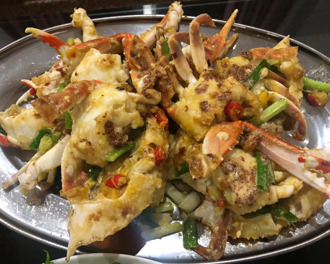 比想象中简单的鸭蛋黄炒螃蟹的做法