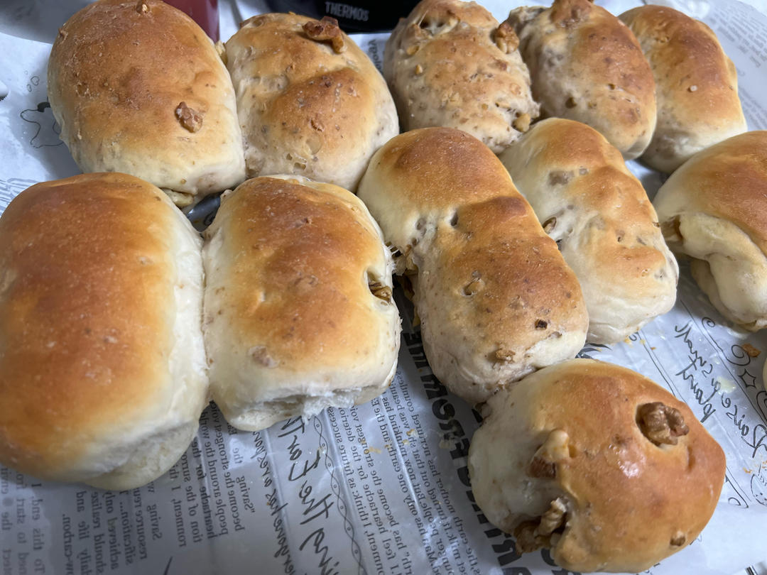 经典奶盐风味，鲜奶核桃盐面包