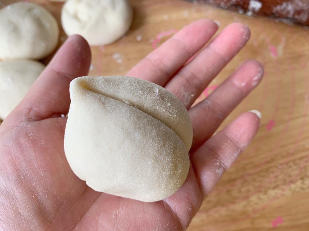 豆沙寿桃餐包：无论早餐还是祝寿都非常适合的做法 步骤8