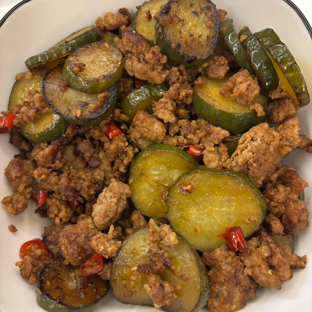 贼好吃的，下饭菜「黄瓜🥒炒肉🥩」