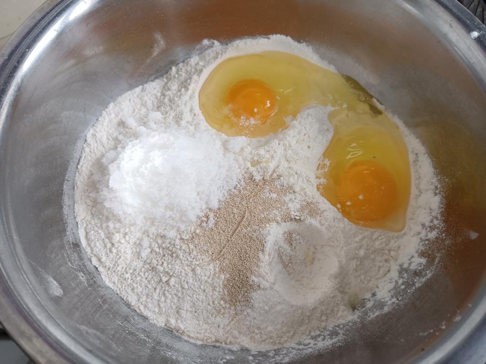 纯奶手撕吐司的做法 步骤1