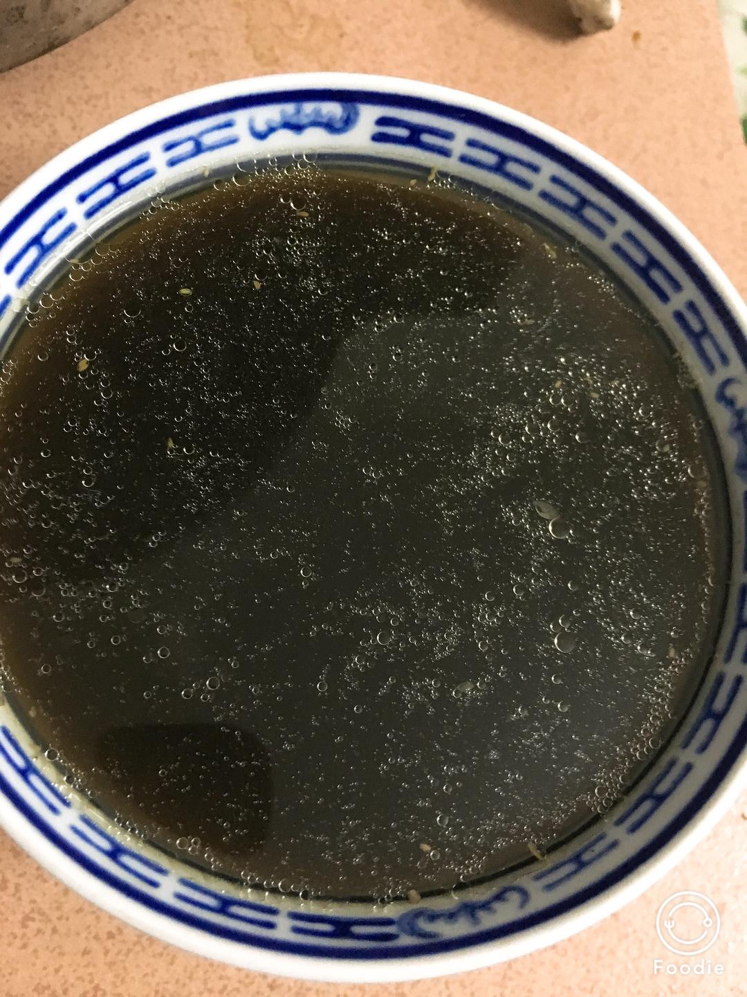 槐花米芝麻猪大肠的做法