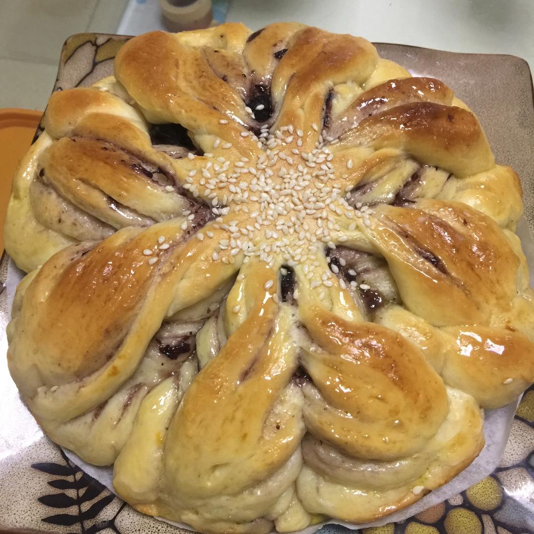 辫子花手撕面包