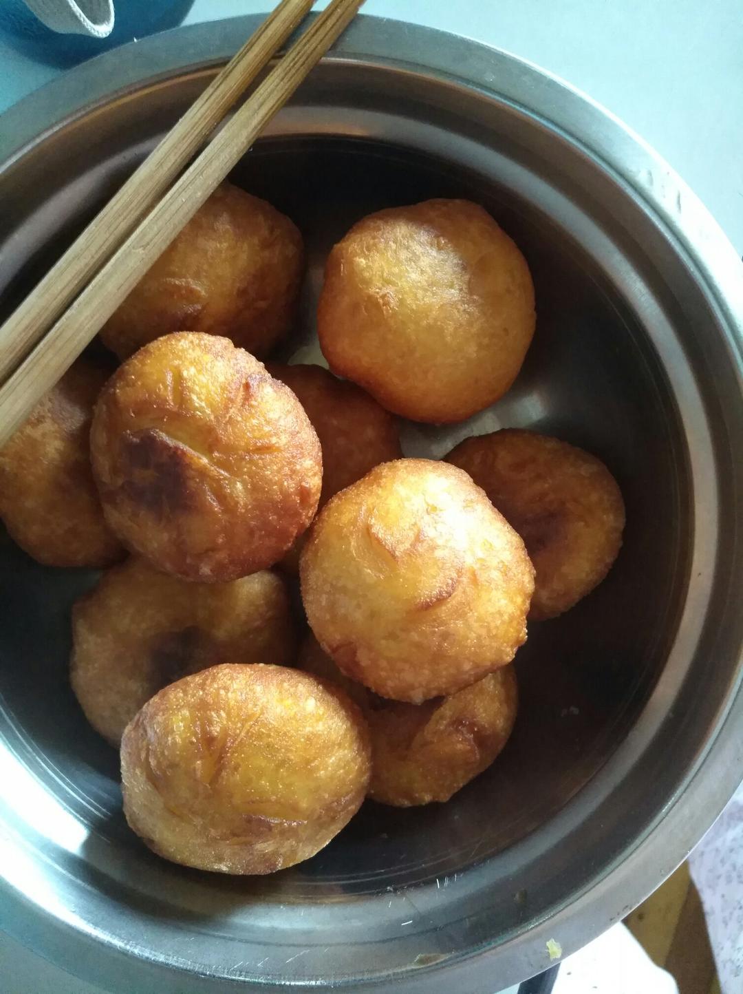 手机用户8639c0kl做的乡宁白面油糕