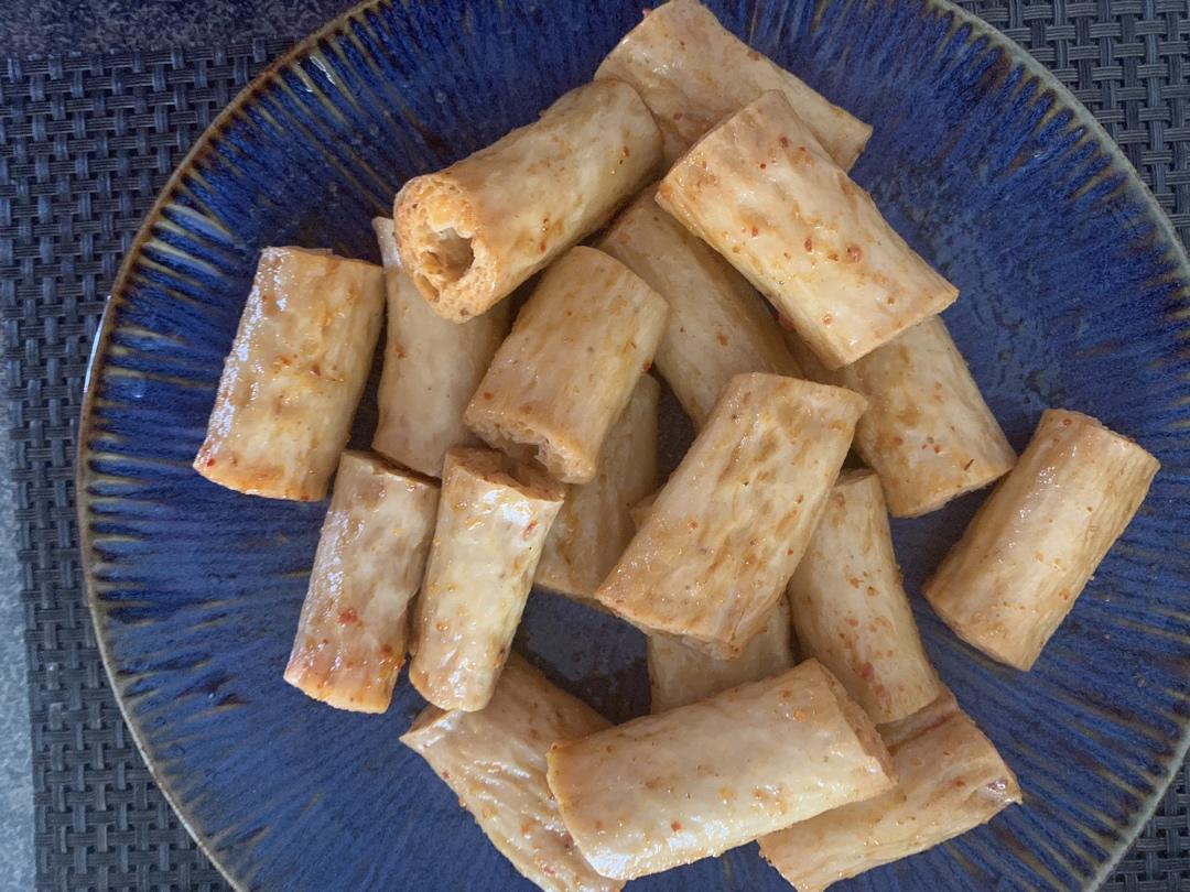 love开心果果做的自制辣条豆肠