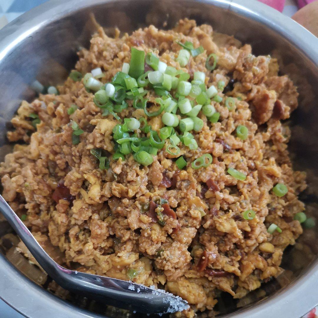 超级好吃的鲤鱼子酱。
