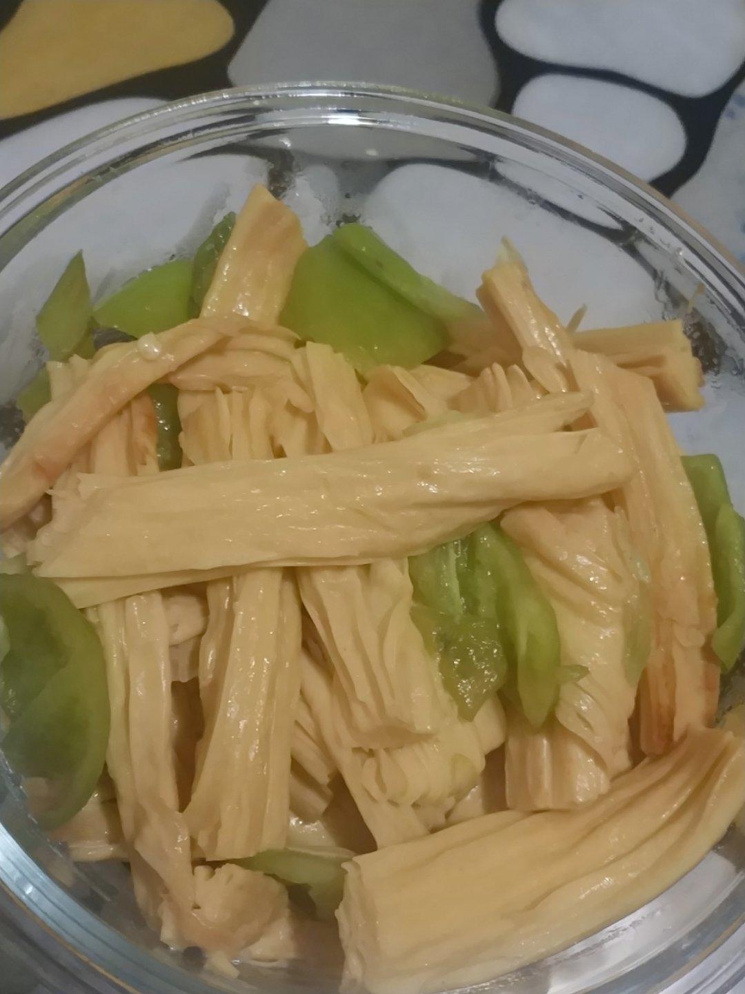青椒炒腐竹