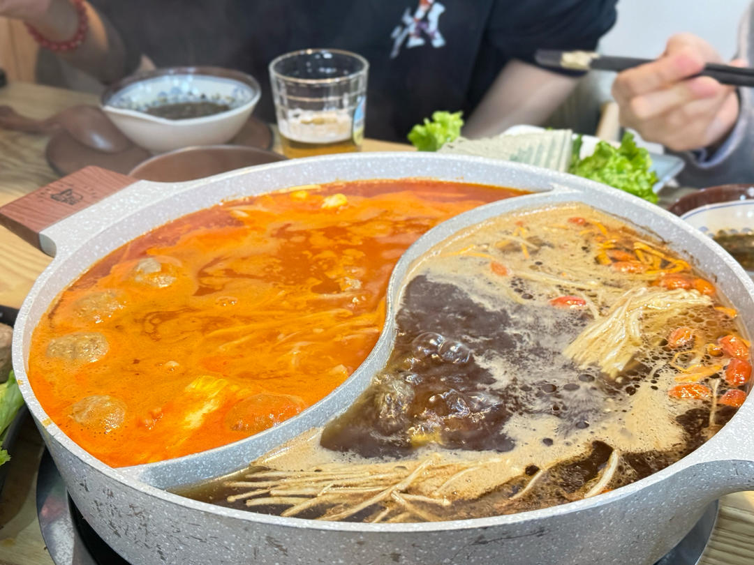 爱就是在一起。走遍世界。揽尽风景。食尽美味。感受美好。