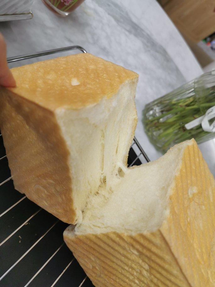 只需一次发酵的超软吐司（附面包机揉手套膜攻略）