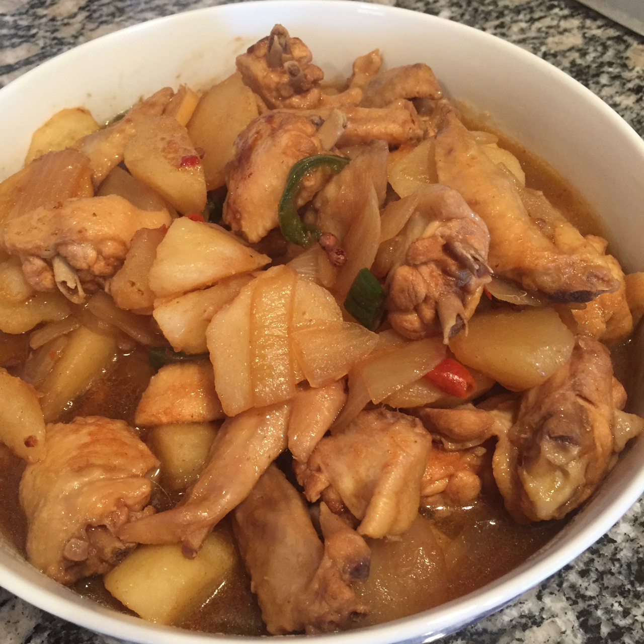 土豆炖鸡翅（快手零失败）