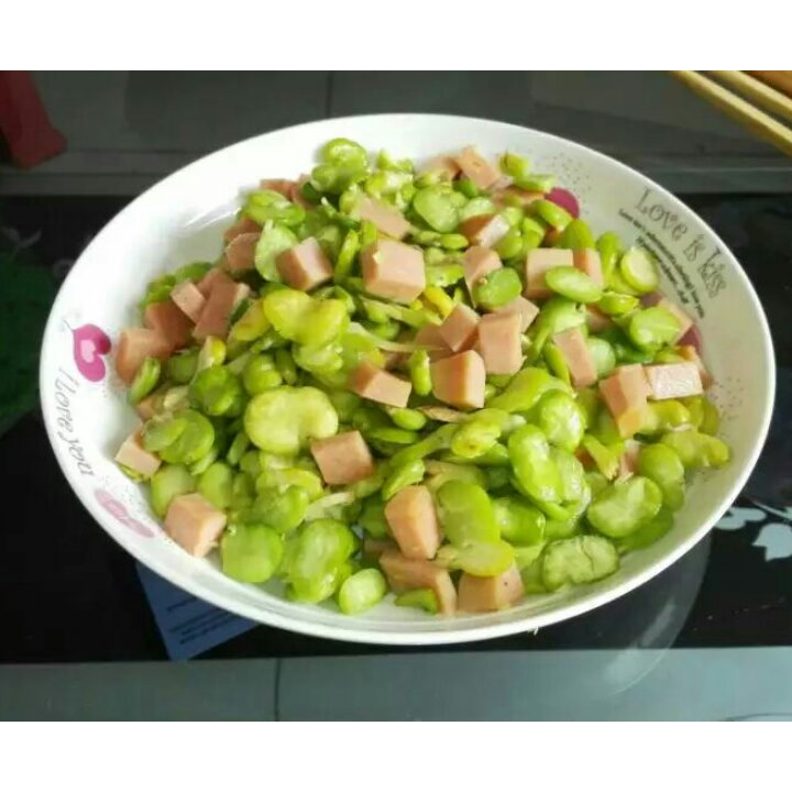 蚕豆炒香肠