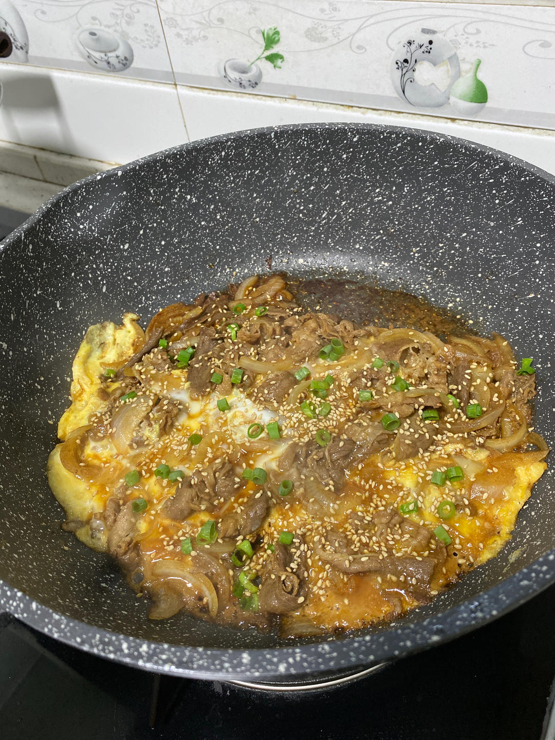 抱蛋肥牛饭