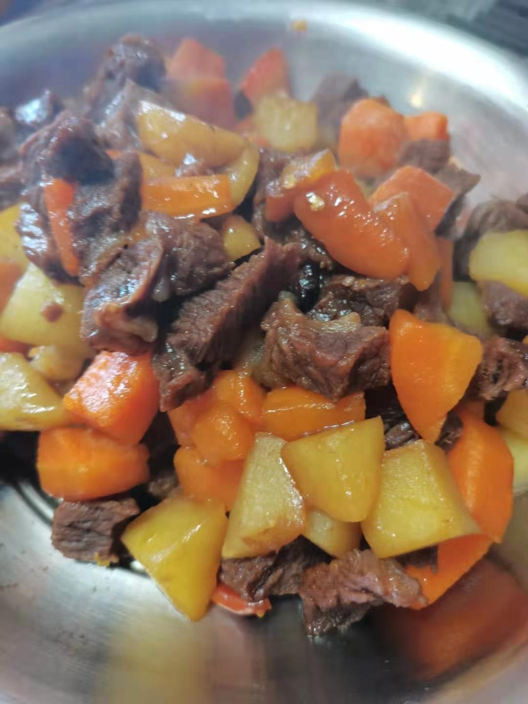 家乡菜土豆炖牛肉的做法