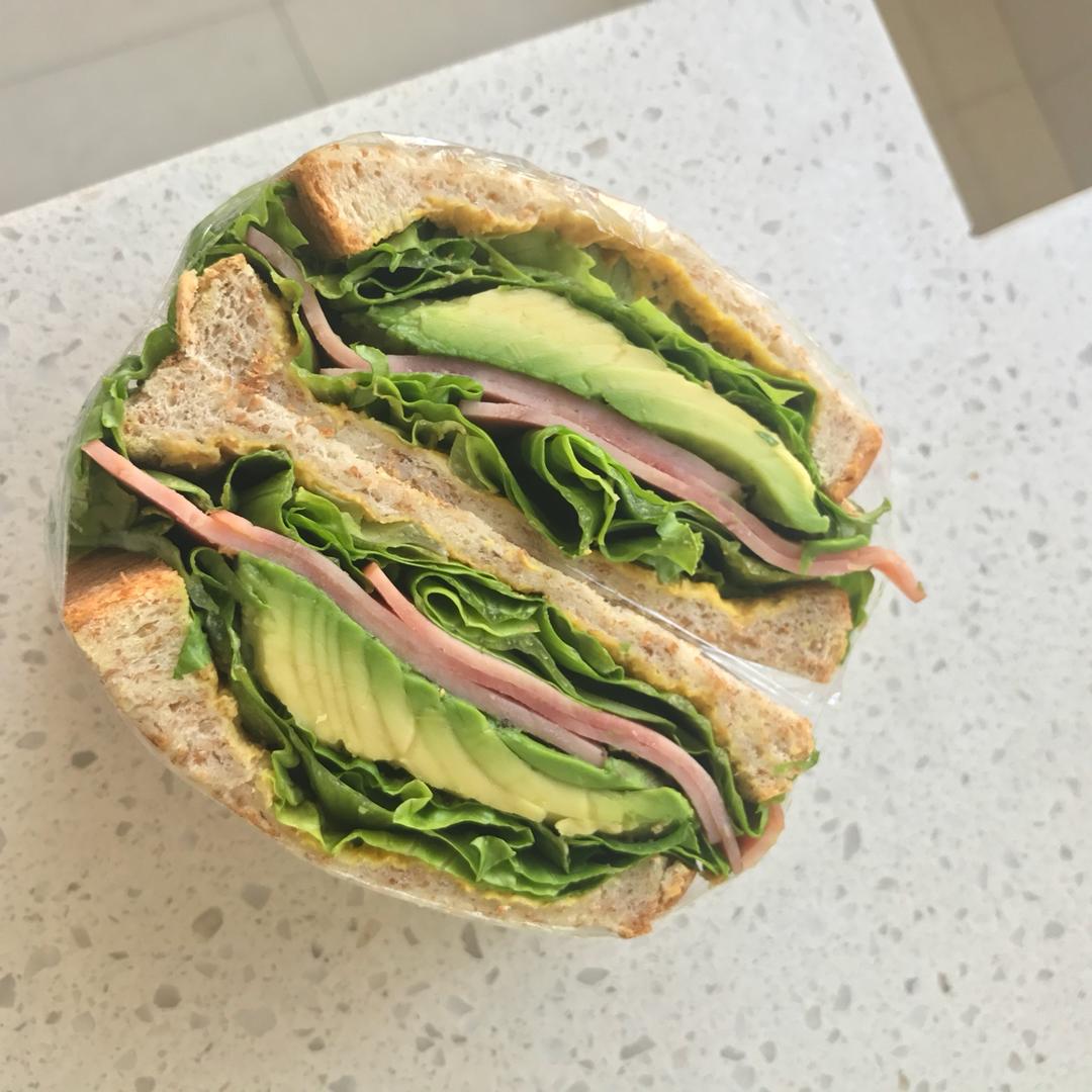 牛油果早餐三明治 Avocado Breakfast Toasted Sandwich